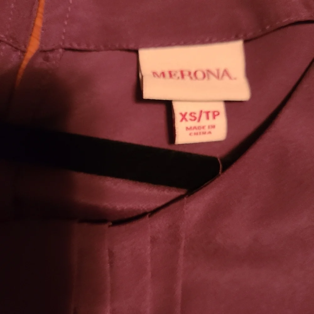 Top - Picture 4 of 4